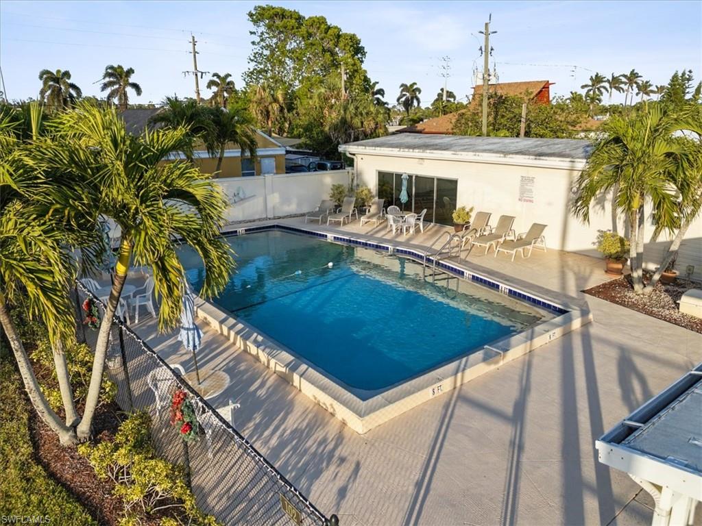 455 Cape Florida Way Property Photo 15