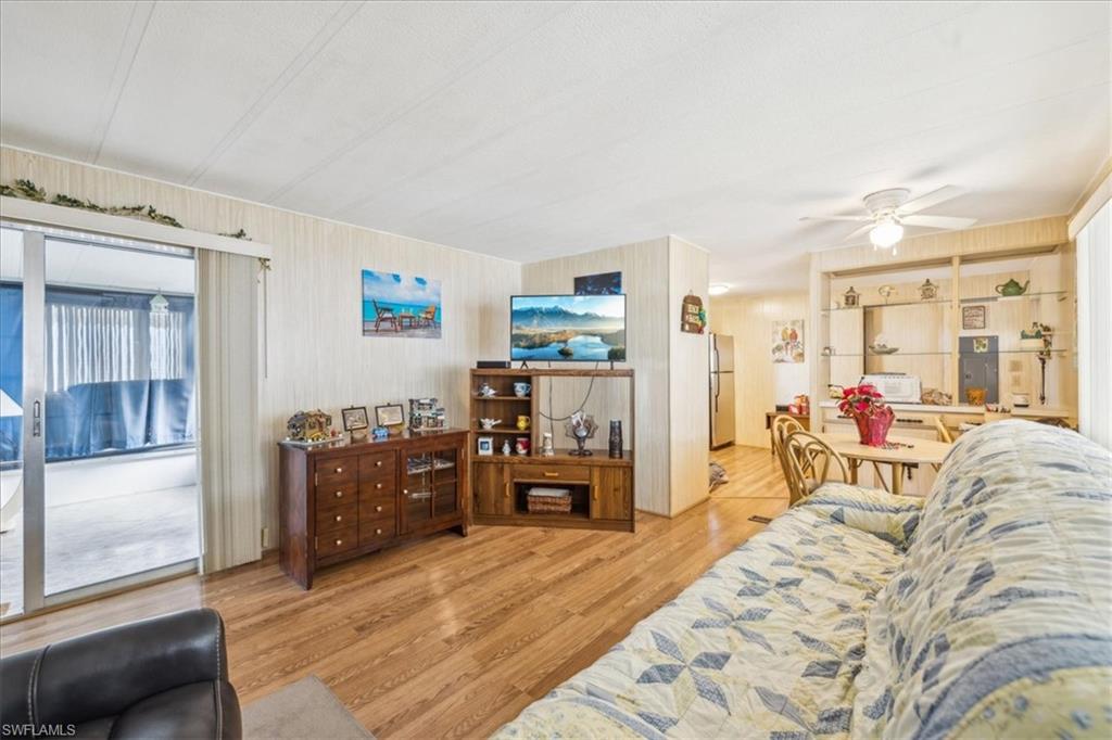 455 Cape Florida Way Property Photo 22