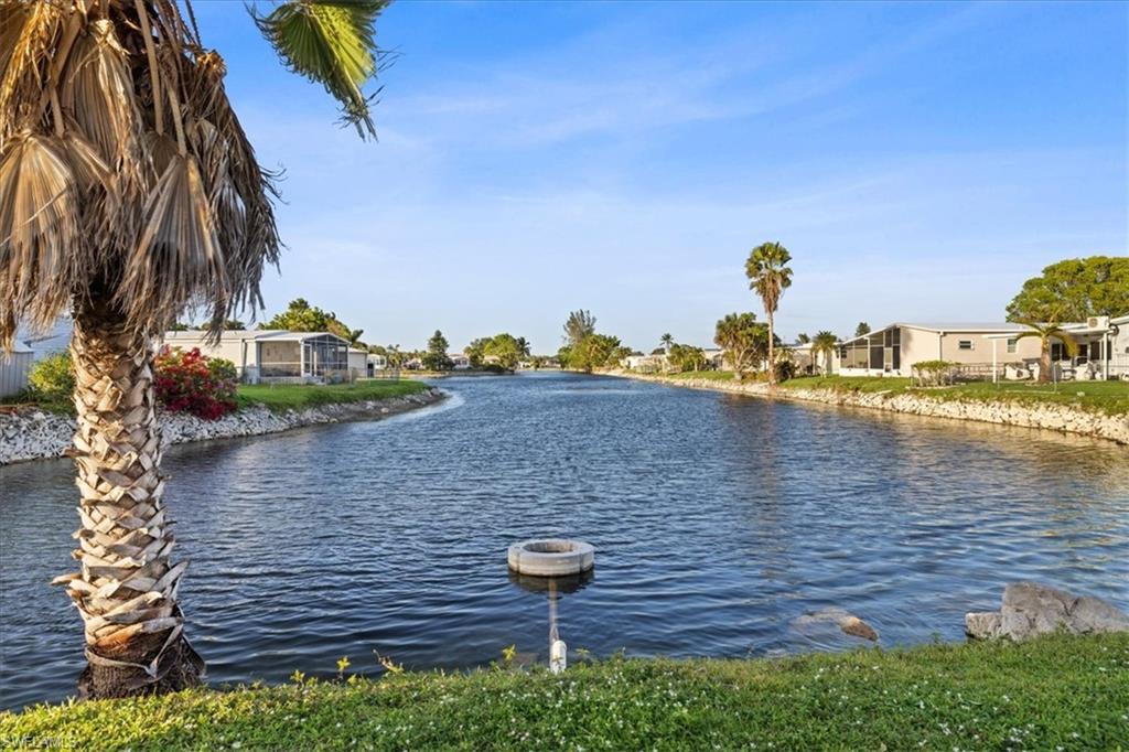 455 Cape Florida Way Property Photo 35