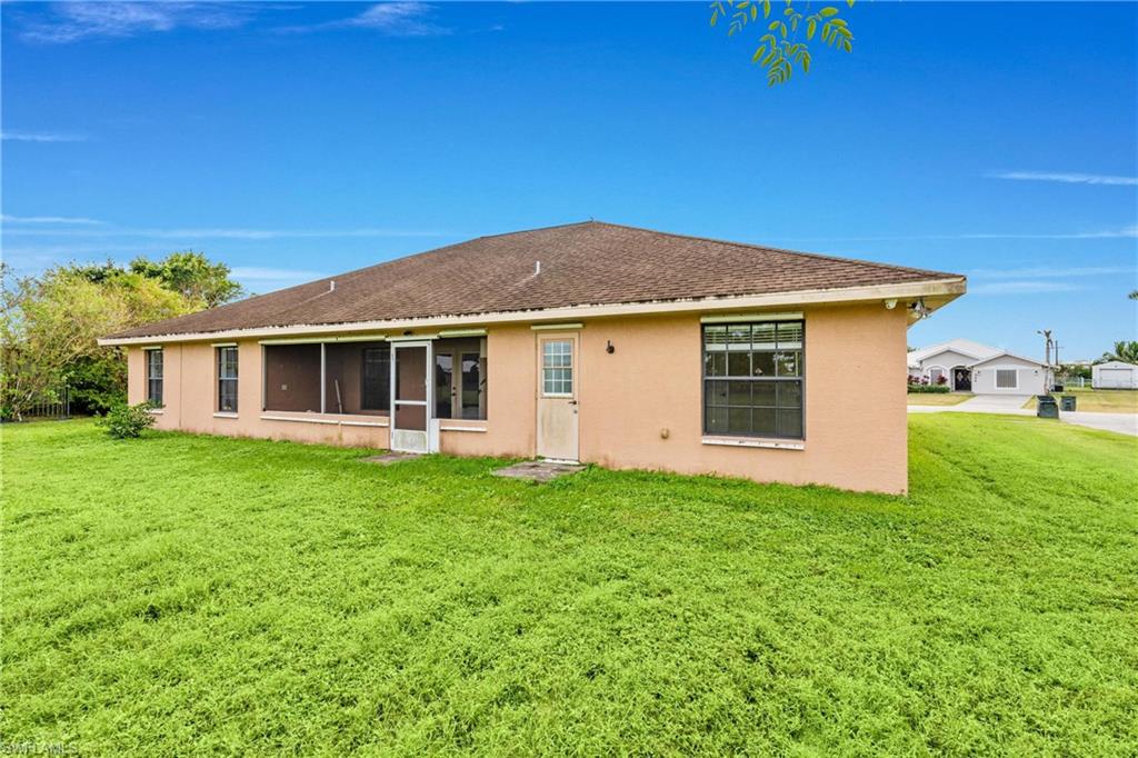 907 Sawgrass St Property Photo 25
