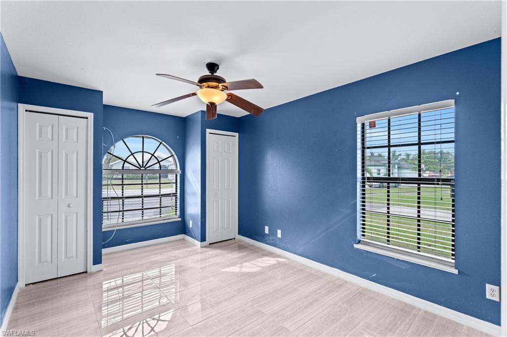 907 Sawgrass St Property Photo 35