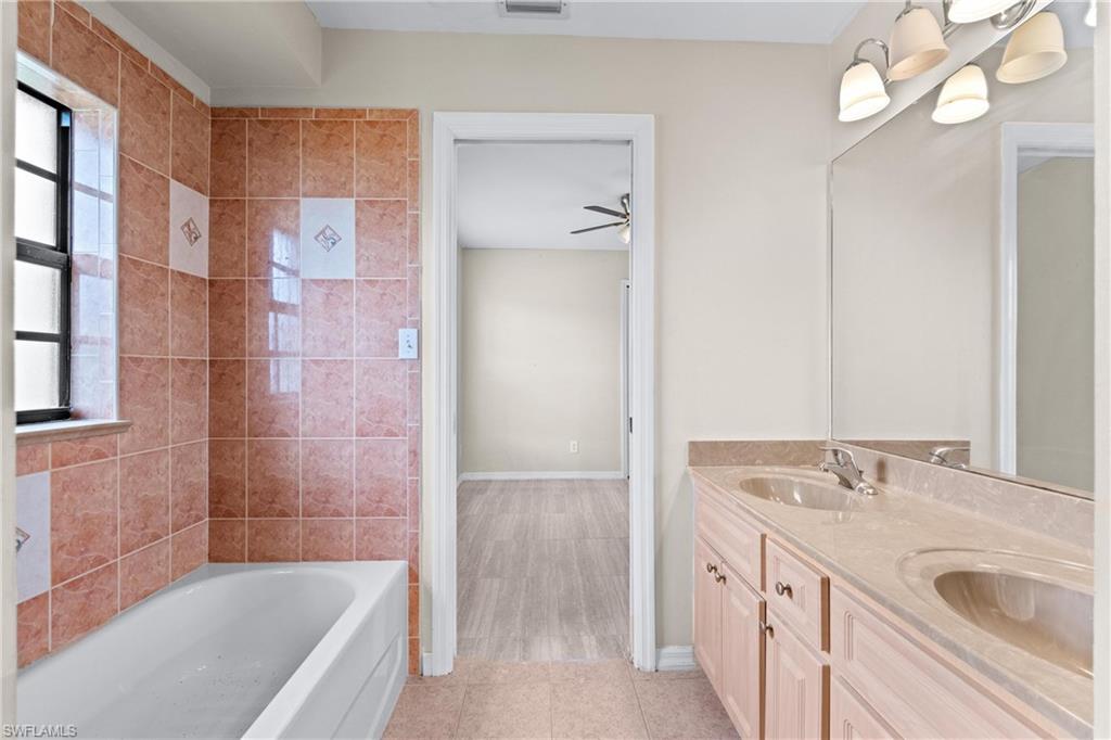 907 Sawgrass St Property Photo 37