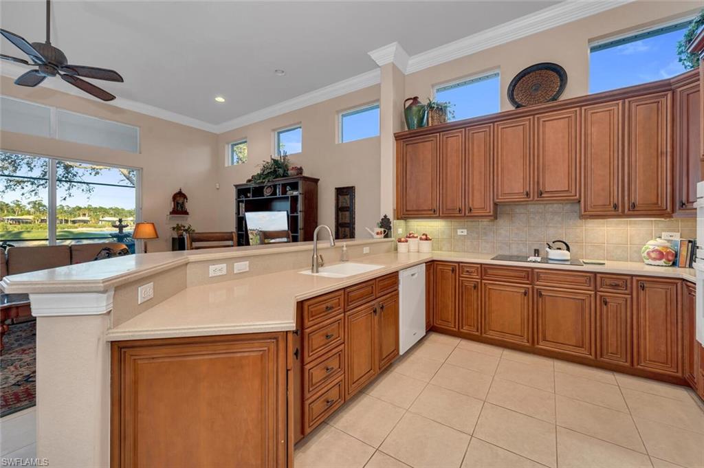 5044 Castlerock Way Property Photo 8