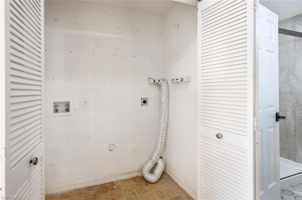 907 Reef Point Cir Property Photo 22