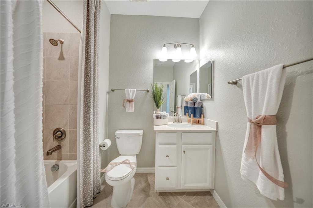 12015 Hawthorn Lake Dr # 202 Property Photo 22