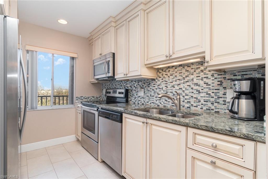 7400 Estero Blvd # 315 Property Photo 18