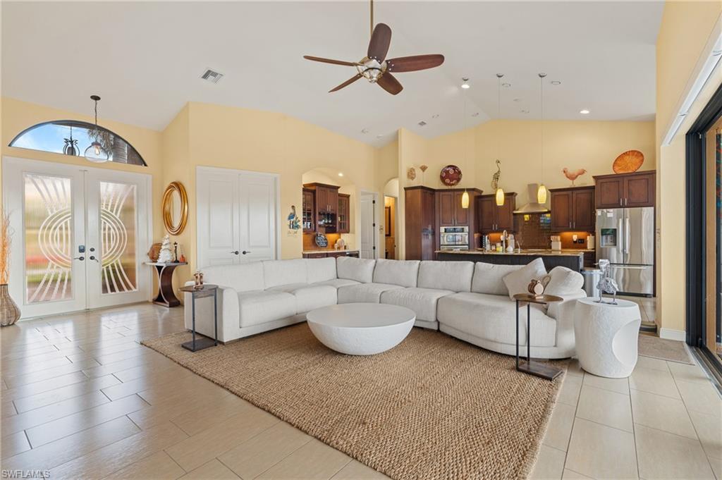 2108 Sw 38th Ter Property Photo 12