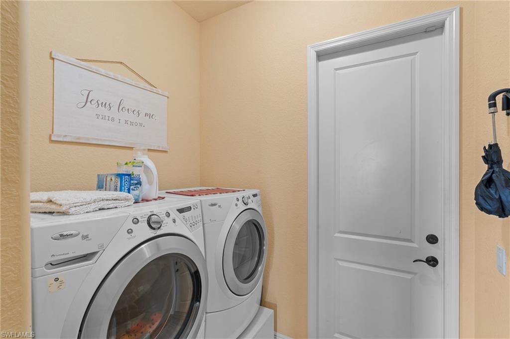 2108 Sw 38th Ter Property Photo 31