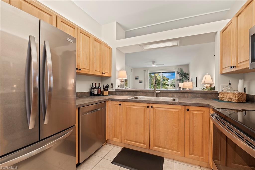 465 Robin Hood Cir # 101 Property Photo 10