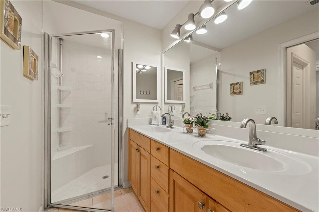 465 Robin Hood Cir # 101 Property Photo 12