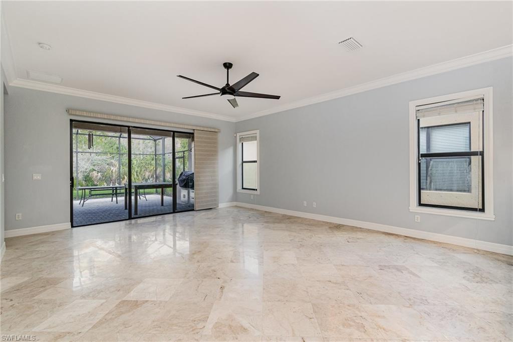 11724 Meadowrun Cir Property Photo 3