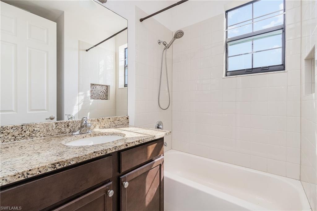 11724 Meadowrun Cir Property Photo 10