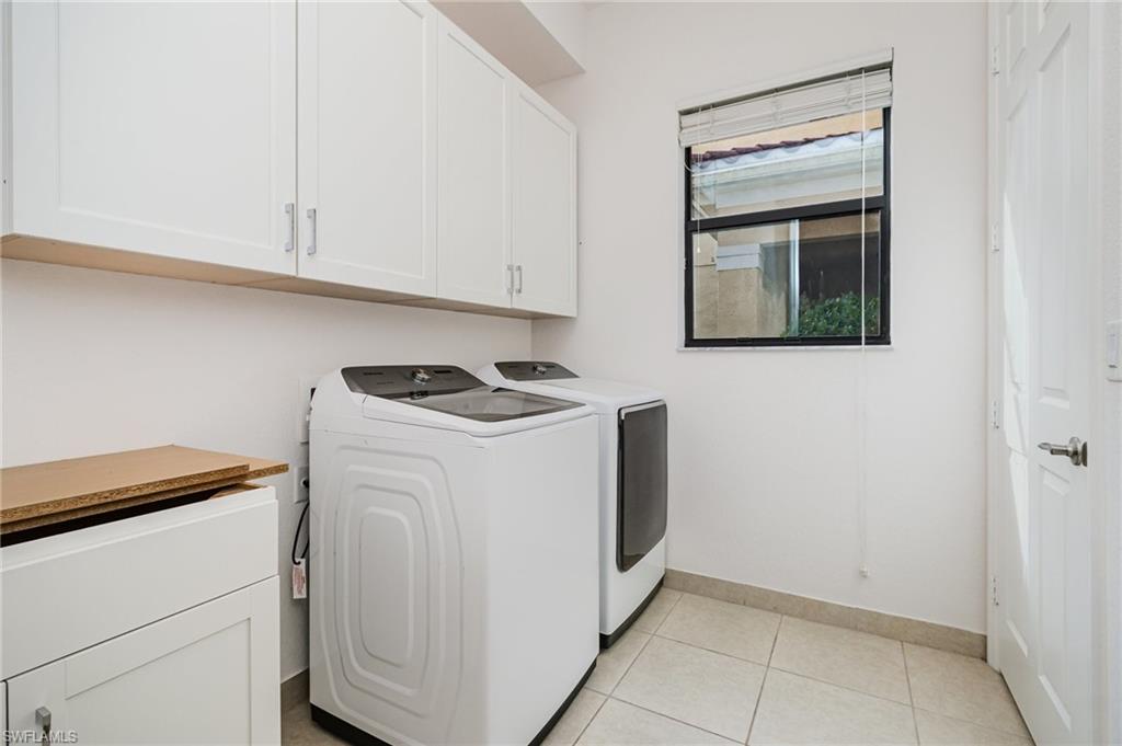 11724 Meadowrun Cir Property Photo 14