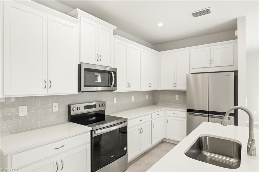 6619 Upward Spring Pl Property Photo 5
