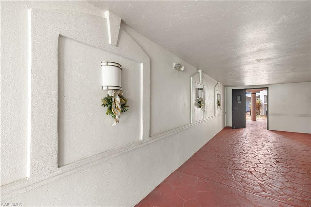 11921 Seabreeze Cove Ln # 107 Property Photo 4