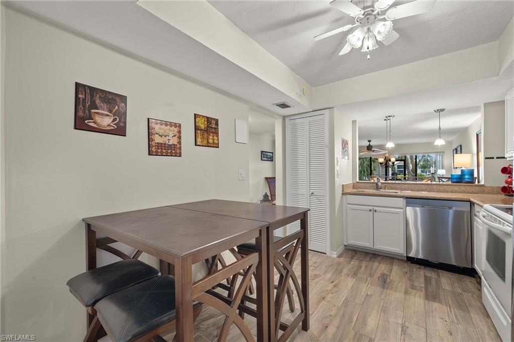 11921 Seabreeze Cove Ln # 107 Property Photo 9