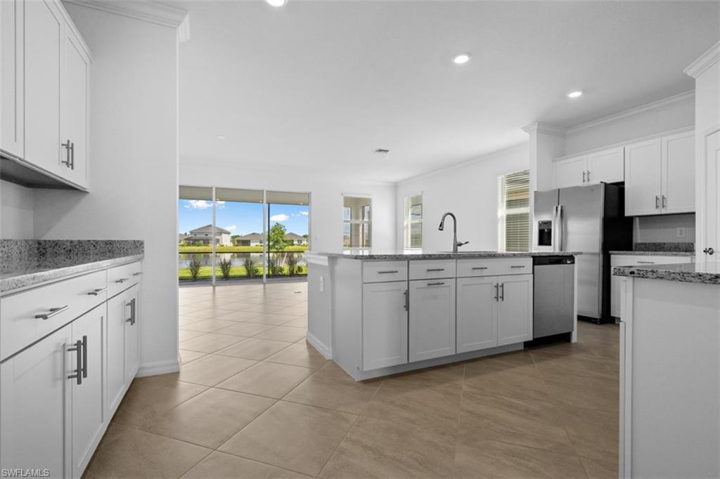 4373 Lemongrass Dr Property Photo 4