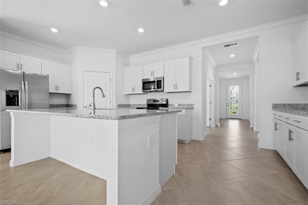 4373 Lemongrass Dr Property Photo 6