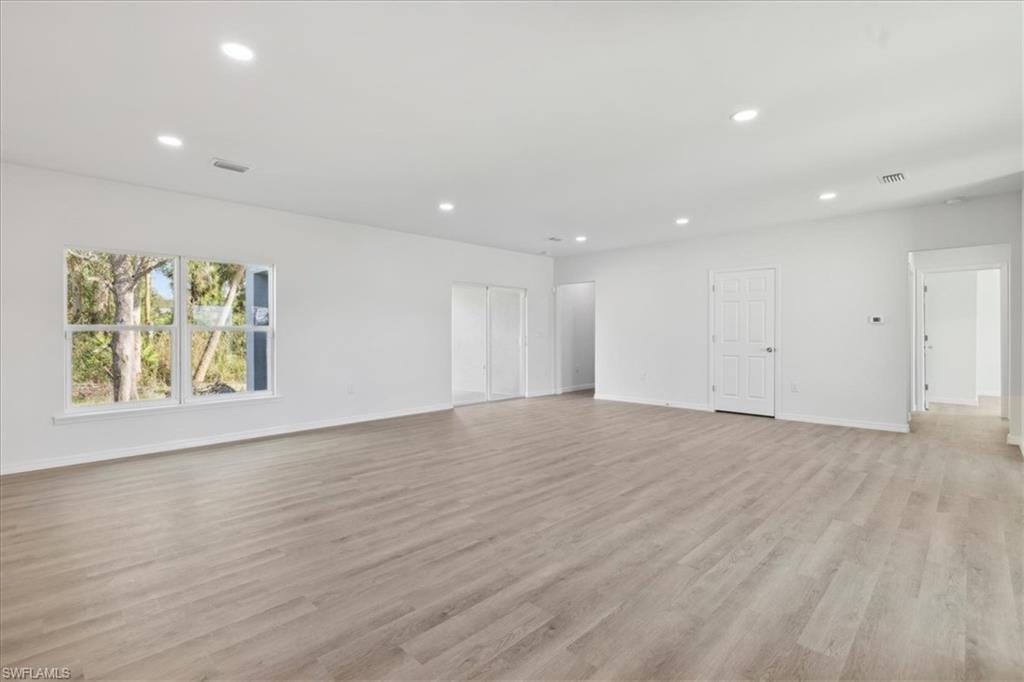 181 Karlow Ave Property Photo 8