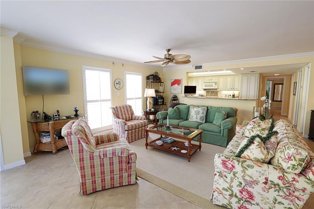 3483 Gulf Shore Blvd N # 105 Property Photo 2