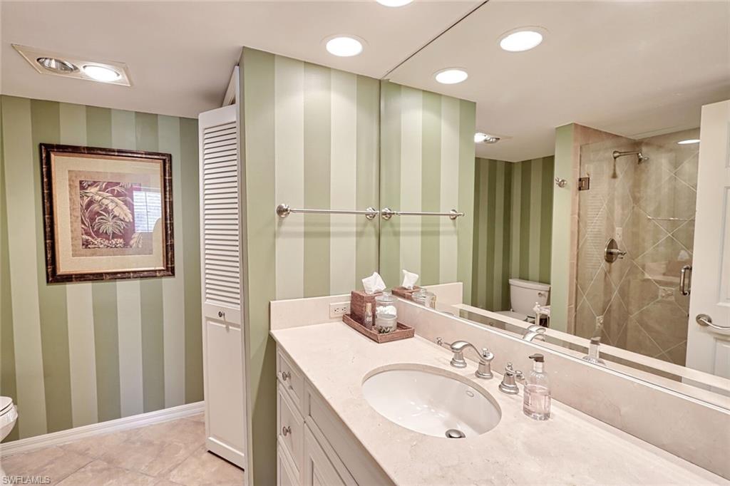 3483 Gulf Shore Blvd N # 105 Property Photo 13
