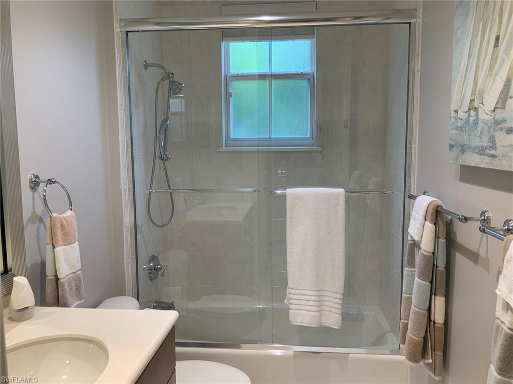2817 Tiburon Blvd E # 101 Property Photo 10