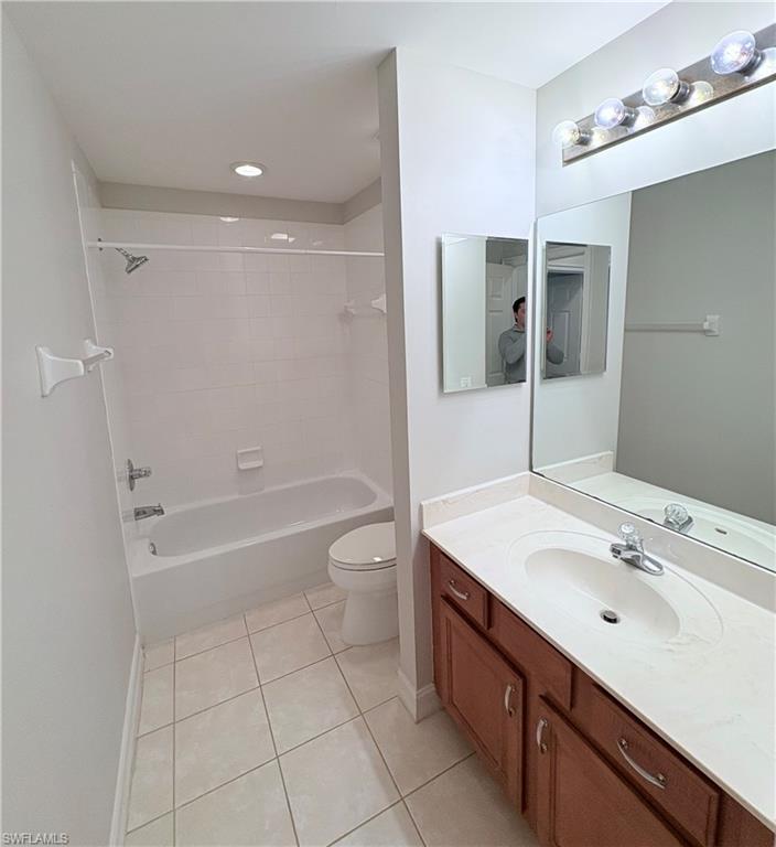 1882 Tarpon Bay Dr S # 2 Property Photo 5