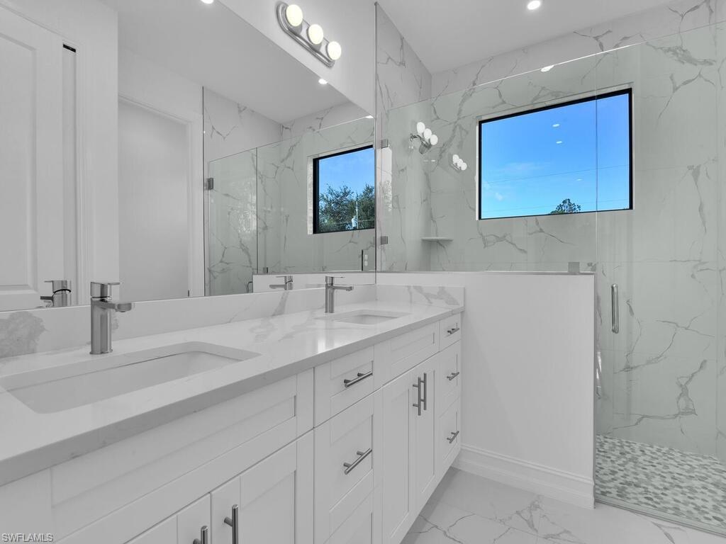 2507 49th St W Property Photo 16