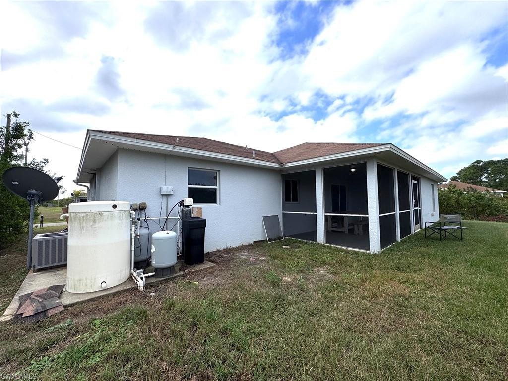 219 Portia St Property Photo 3