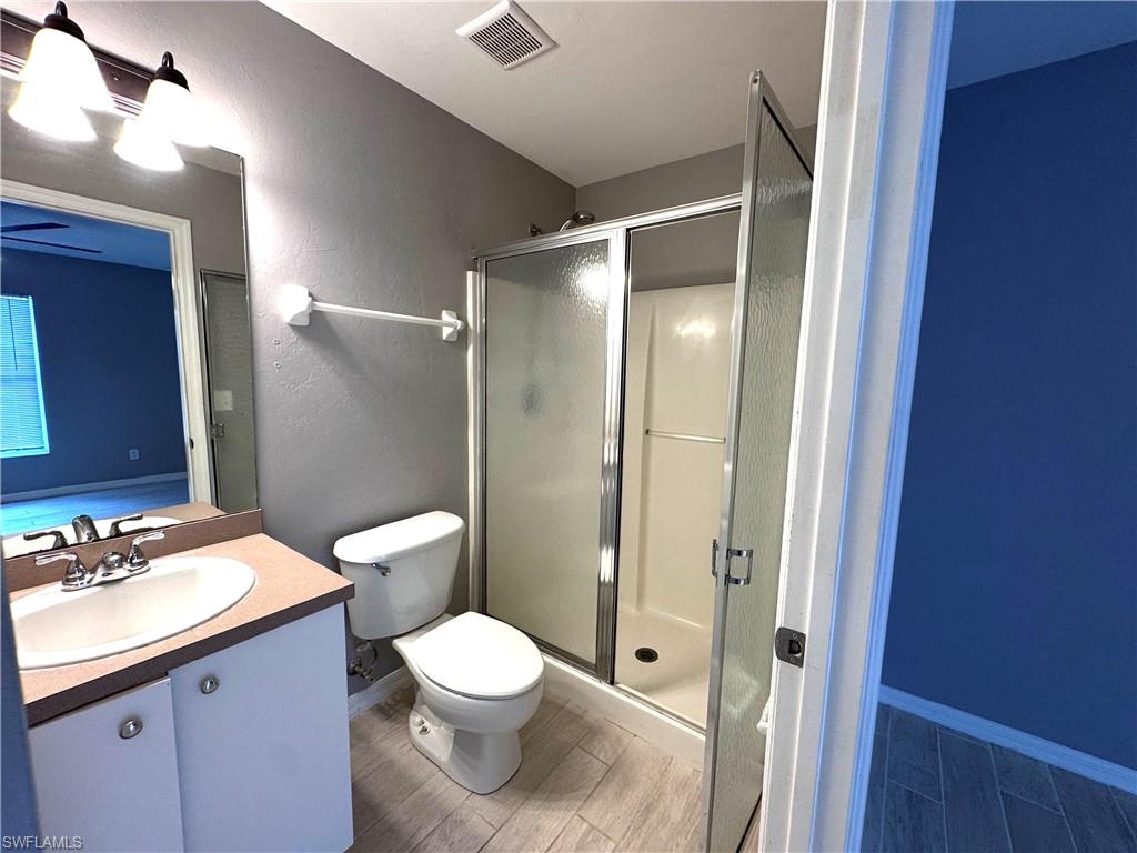 219 Portia St Property Photo 6