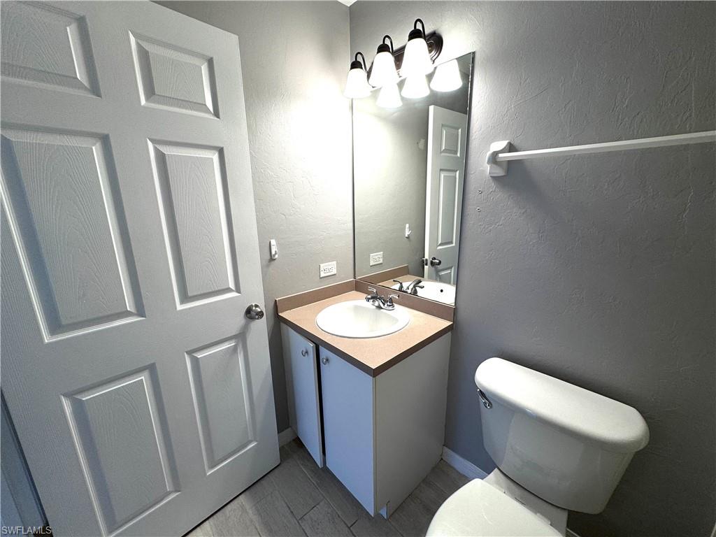 219 Portia St Property Photo 7