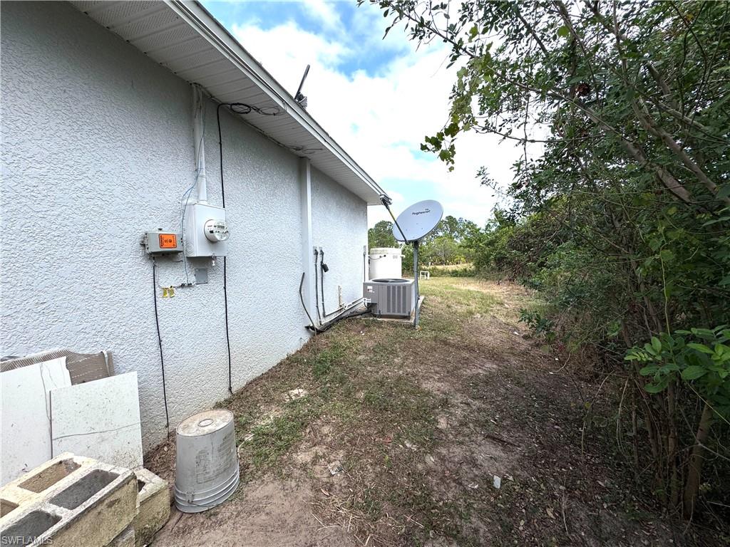 219 Portia St Property Photo 9