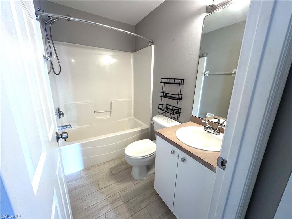 219 Portia St Property Photo 15