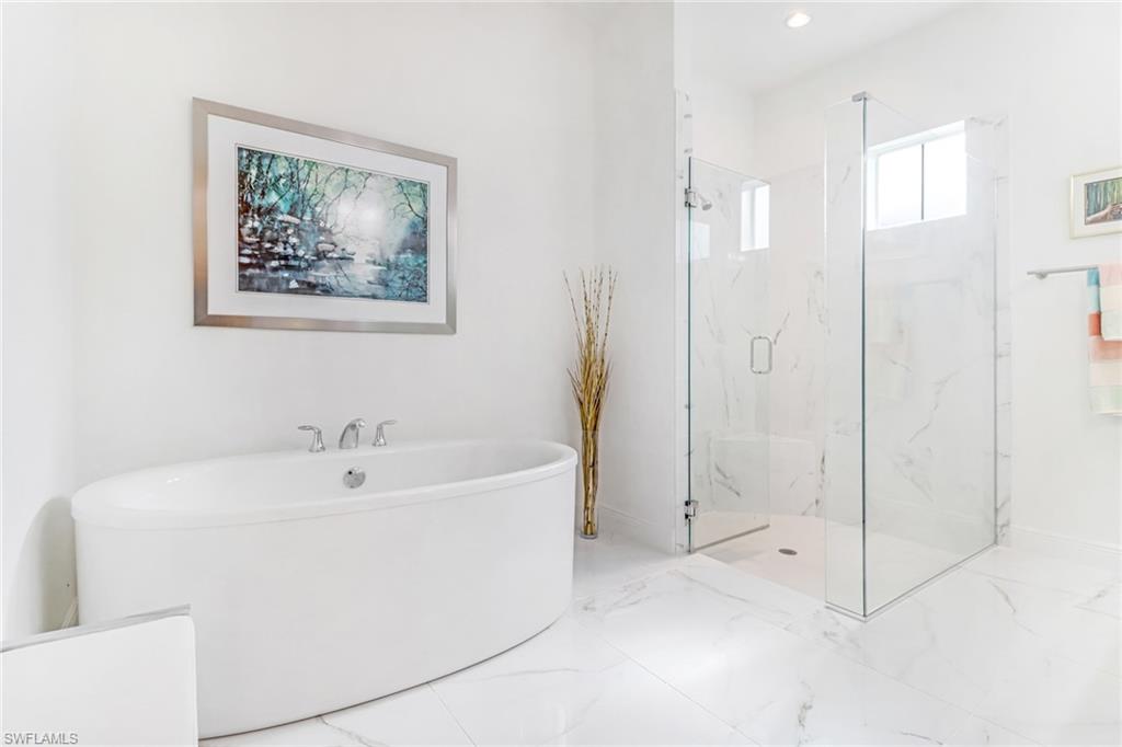 8944 Saint Lucia Dr # 101 Property Photo 11