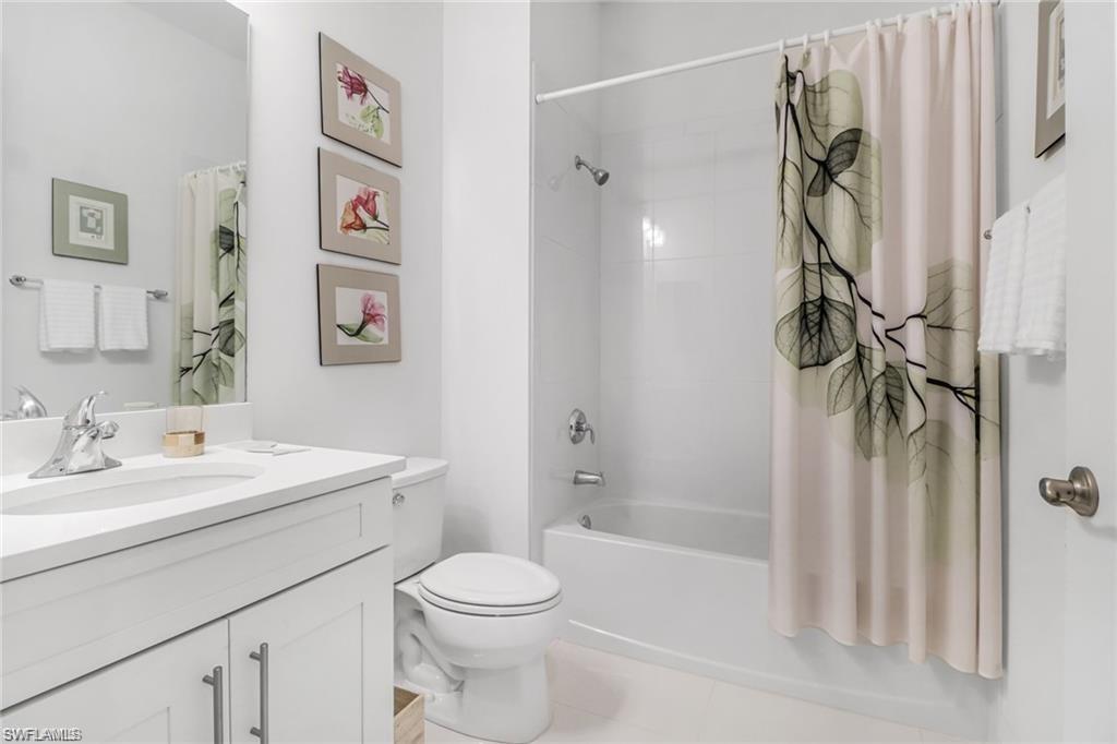 8944 Saint Lucia Dr # 101 Property Photo 15