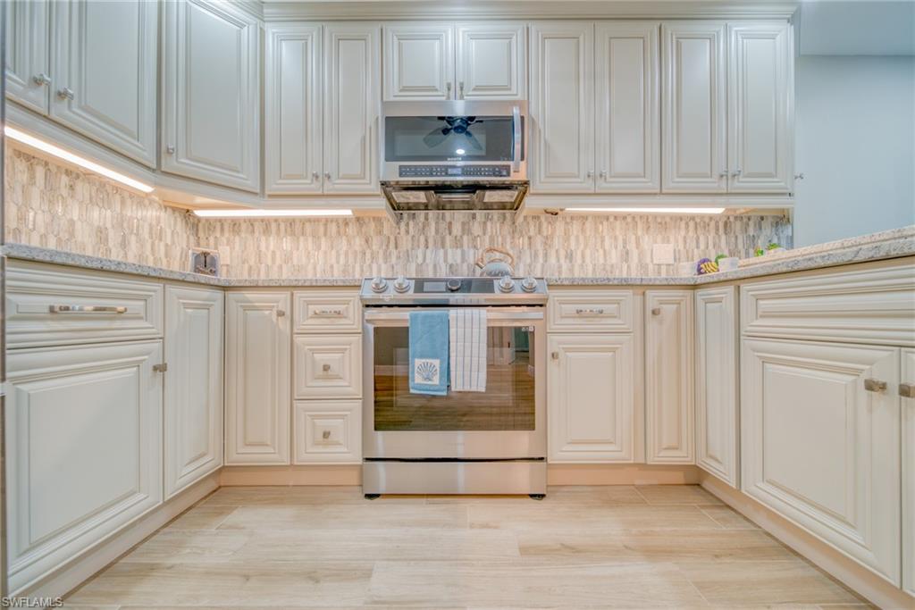 26000 Hickory Blvd # 303 Property Photo 15