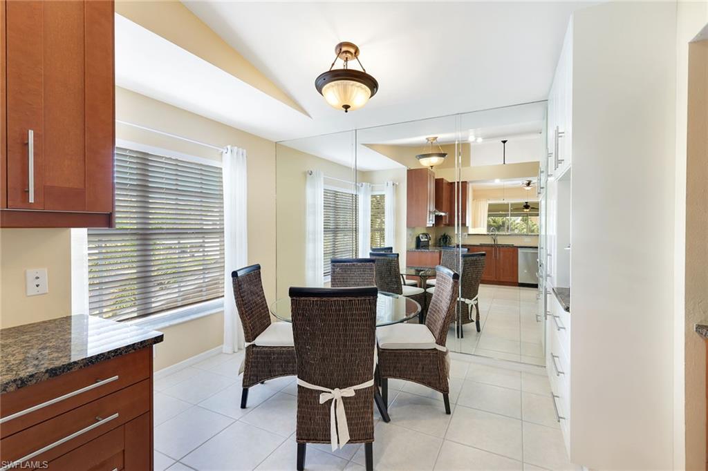 752 Wiggins Lake Dr # 202 Property Photo 8