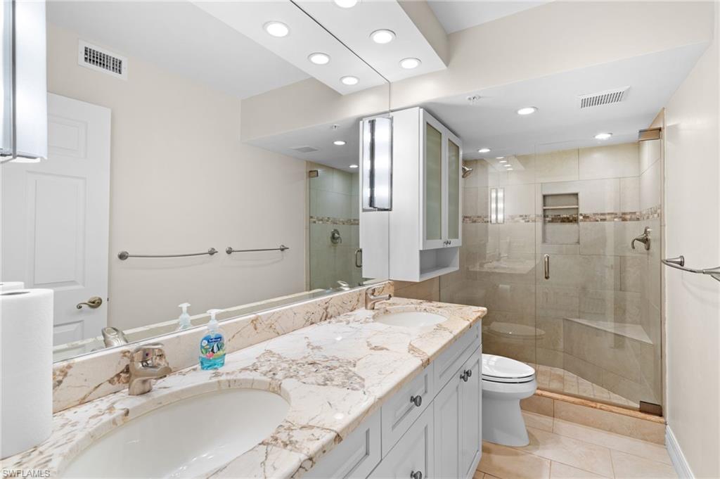 870 Collier Ct # 306 Property Photo 20