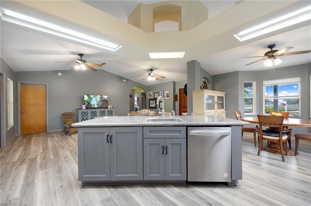 2915 Ortona Locks Rd Property Photo 17
