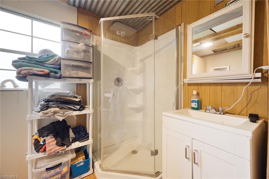2915 Ortona Locks Rd Property Photo 33
