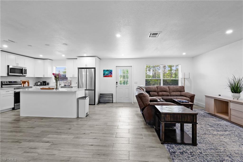3680 Gasparilla St Property Photo 2