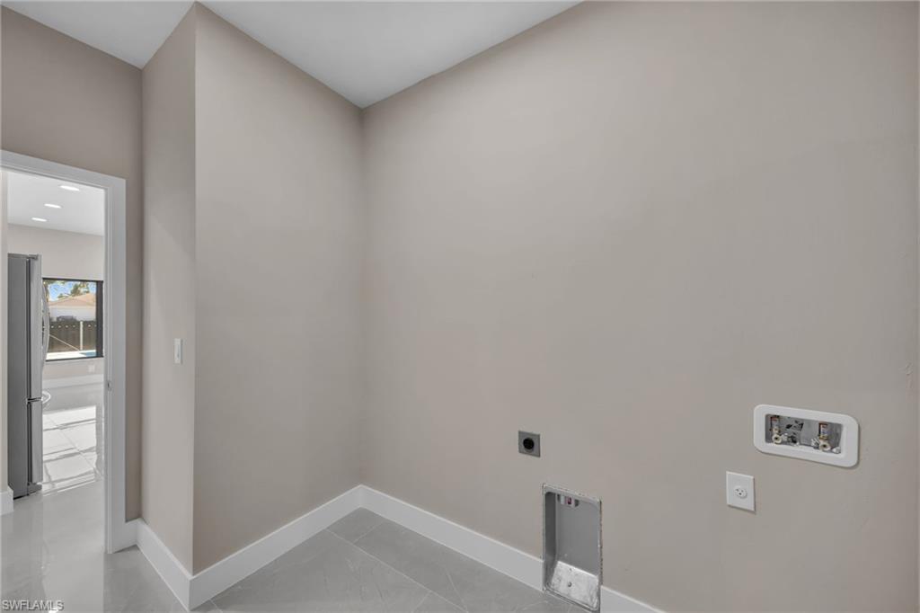 1245 Nw 35th Pl Property Photo 13