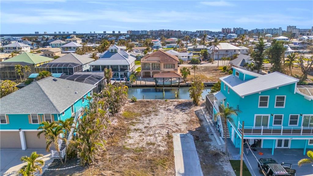 200 Curlew St Property Photo 12