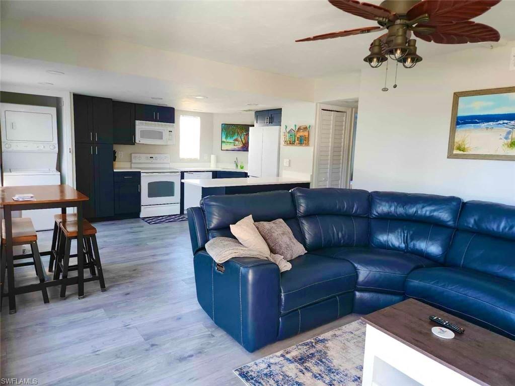 5023 Sw 16th Pl # 101 Property Photo 2
