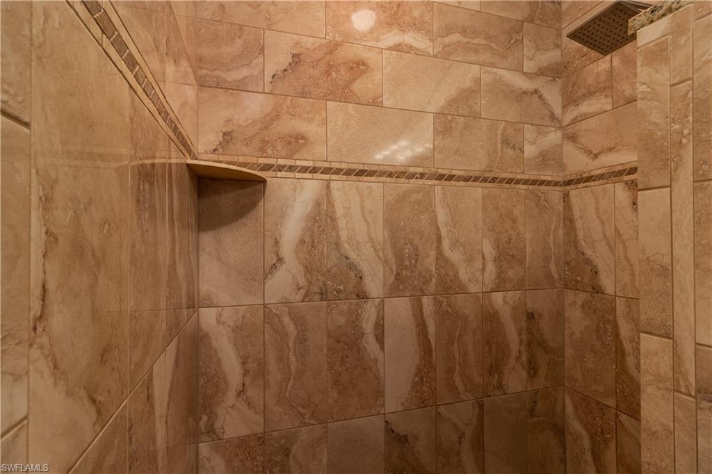 1011 Se 25th Ln Property Photo 19