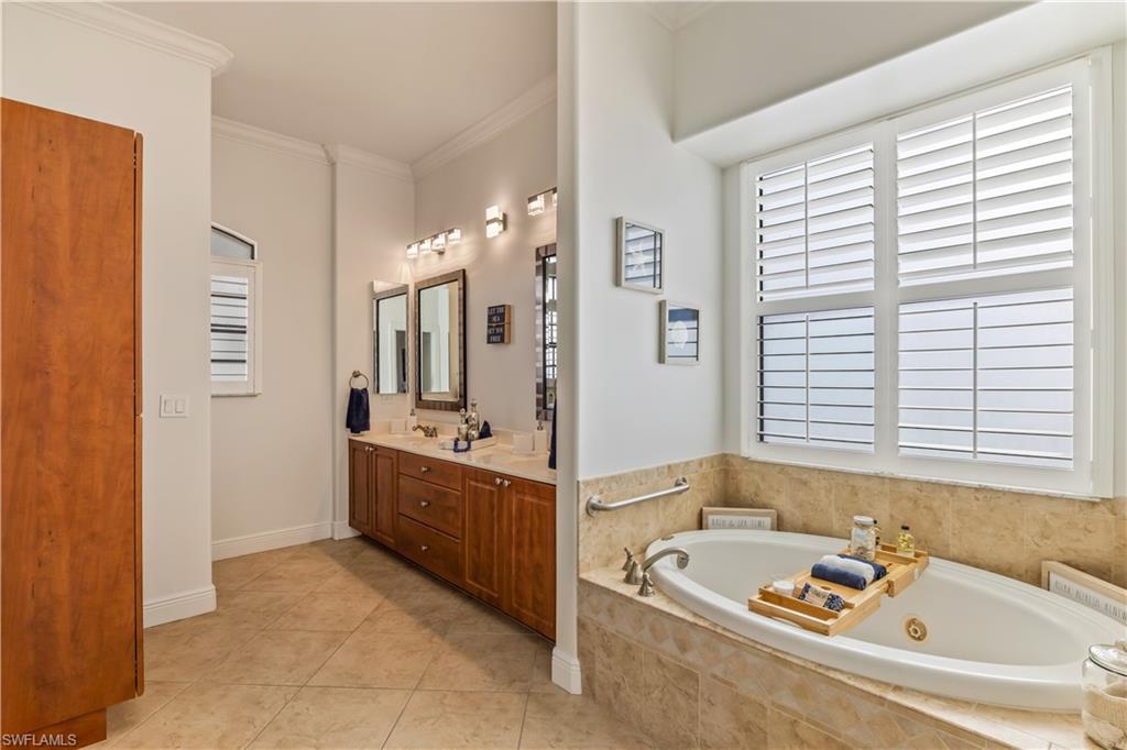 28424 Del Lago Way Property Photo 18