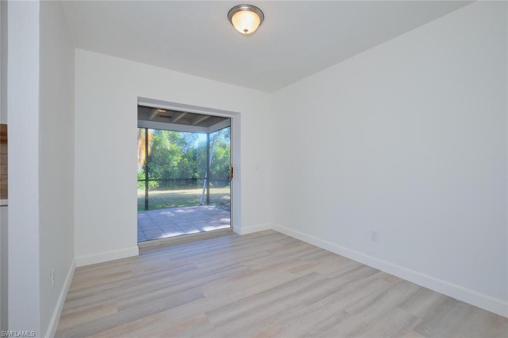 1374 Harbor View Dr Property Photo 9