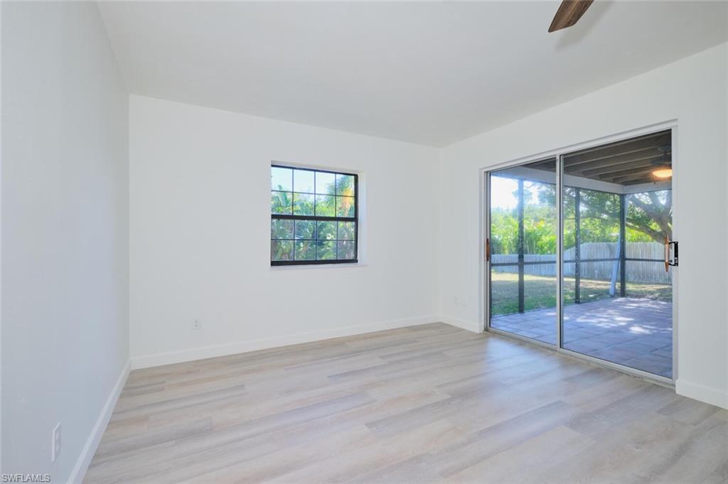 1374 Harbor View Dr Property Photo 17