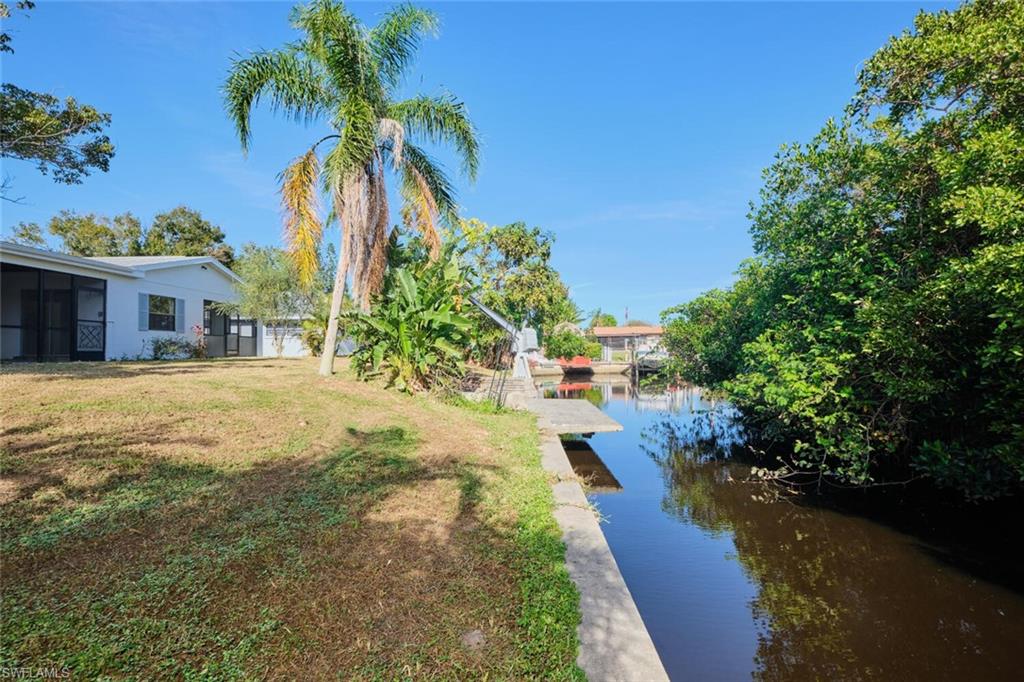 1374 Harbor View Dr Property Photo 30