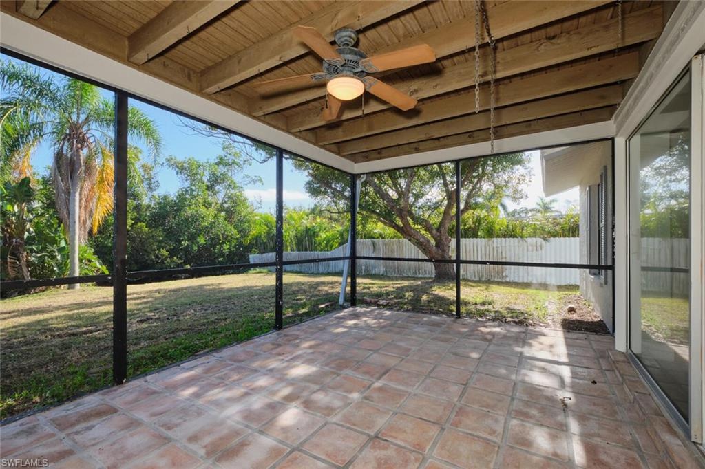 1374 Harbor View Dr Property Photo 32